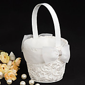 corbeille de fleurs blanc avec broderies d'étincelles enlacés