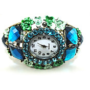 Shining Quartz Movement Round Shape With Cubic Zirconia Bracelet Watch