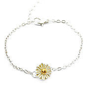 Gorgeous Alloy With Daisy Women's Bracelet