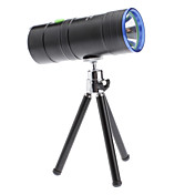 Svart Aluminum Alloy Dual Light Source Høy Penetrating Fishing Light med en liten trekantet brakett