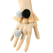 Handmade mignonne boule de fourrure jaune Lace Country Lolita Bracelet avec anneau