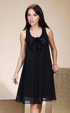 A-line Scoop Knee-length Chiffon Bridesmaid/Wedding Party Dress