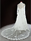  chapelle A-ligne de train satin dentelle plus la robe de mariage de taille