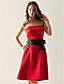  A-line Strapless Knee-length Satin Bridesmaid/Wedding Party Dress