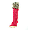 botas de gamuza bajo el talón hasta la rodilla con los colores de piel más disponible
