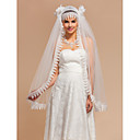Elegant One-tier Fingertip Wedding Veils With Lace Applique Edge